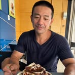Hoa Wang - Facebook