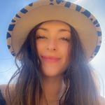 hols - @holliglover - Instagram