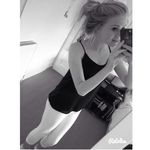Holli Phillips - @holliphillipsx - Instagram