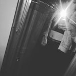 Hollie Lauran Bates - @thenewhollieb06 - Instagram