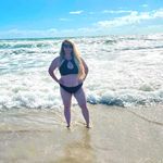 hollie wise - @theh0lliellama - Instagram