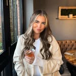 Hollie Wright - @holliewriight - Instagram