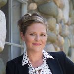 Holly Abner - @michiganhomeswithholly - Instagram