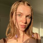 hol - @hollycahern - Instagram