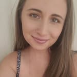Holly Akin - @h_akin10 - Instagram