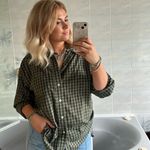 holly - @hollyaliceswallow - Instagram