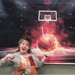 Holly Baca - @holly.baca.75 - Instagram