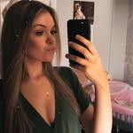 @hollybatemanx - Instagram