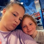 Holly Benton - @hbenton5825 - Instagram