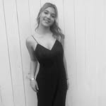 holly - @hollynbetts - Instagram