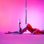 Holly Blank - @holzpolesnlolz - Instagram