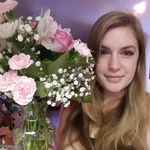 Holly Bollinger - @nyarko3221 - Instagram