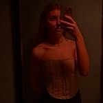 holly :) - @hollybond_1 - Instagram