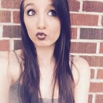 Holly Brenner - @hollywood_yo - Instagram