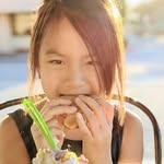 Holly Bui - @hollybui5 - Instagram