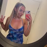 @__hollyburt__ - Instagram