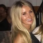 Holly 💫 - @holly__burton - Instagram