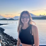 Holly - @holly_burton__ - Instagram
