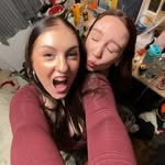 Holly - @hollyburt0n - Instagram