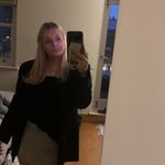 @hollycameron - Instagram