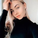 Holly Castillo - @hollysweetna - Instagram