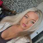 Holly - @holly.caswell - Instagram