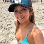 Holly Chan - @hollychan27 - Instagram