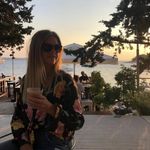 Holly Clayton - @hollyamy_ - Instagram