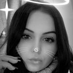 Holly Coates - @holfriar - Instagram