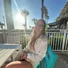 Holly - @hollycountss - TikTok