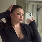 HollyCrowley - @holly.crowleyy - Instagram