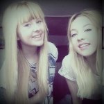 Holly Dickens - @hoiiy99 - Instagram