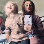 Holly Durrant - @hollydurrant90 - Instagram
