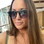 Holly Dvorak - @hollymarie0885 - Instagram