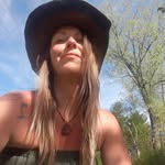 Holly Eberle - @hollymeberle - Instagram