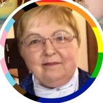 @holly_feather_ - Instagram