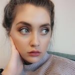 Holly Featherstone - @holly.featherstone - Instagram