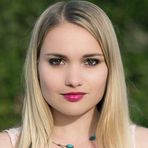 Holly Fine - Facebook