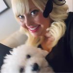 Holly Frame Stengel - @thestylishfoxboutique - Instagram