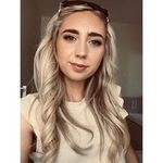 Holly Gage - @holly3163 - Instagram