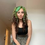 Holly George - @shoulderdimples - Instagram