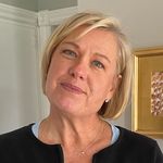 Holly Howarth - @mamahollsballs - Instagram