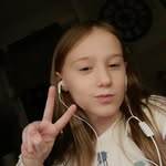 Holly Howarth - @hollyhowarth4 - Instagram