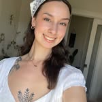 Holly Kirk - @_hollybackgirl - Instagram
