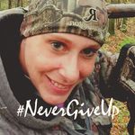 Holly Knapp - @pinkcamo85 - Instagram