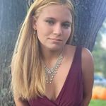 Holly Kohne - @hollykohne3 - Instagram