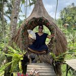 Holly Ladner - @hollyaloha - Instagram