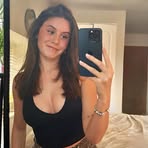 Holly Langdon - Facebook