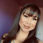 Holly Large - @ughthatface - Instagram