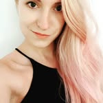 Holly Larkin - @hollylarkin20 - Instagram